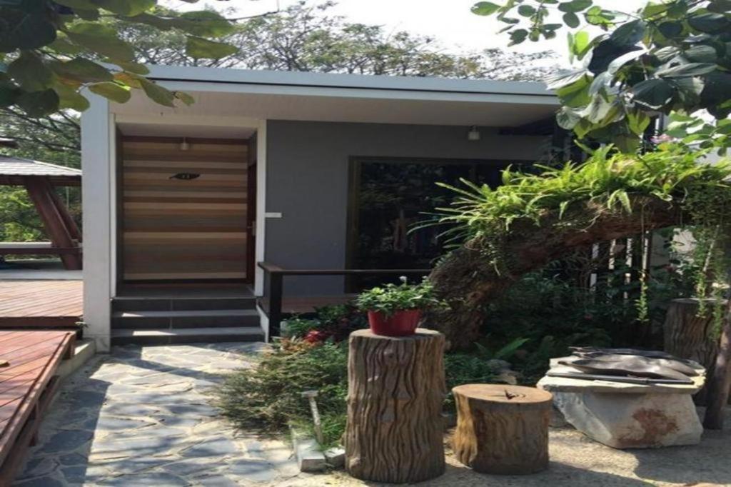 Oyo 271 The Resort Romklao Bangkok Exterior photo